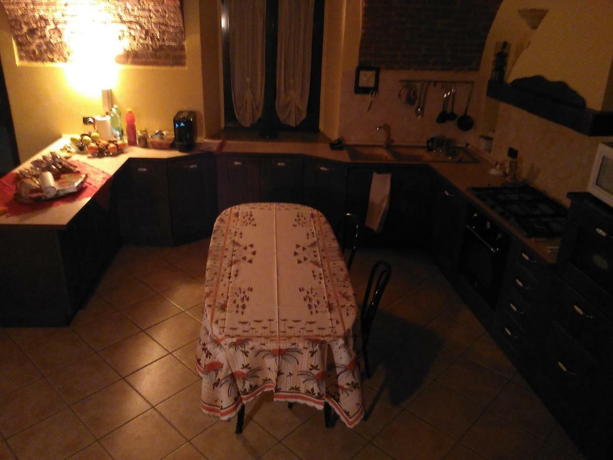 アスティ Casa Aromi Ed Arteゲストハウス エクステリア 写真